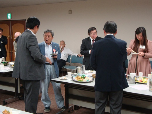 konshin1.jpg(84336 byte)
