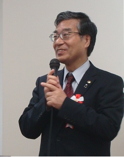 taniguchi.jpg(21045 byte)